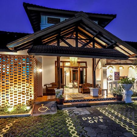 Rumah Mertua Heritage Yogyakarta Exterior foto